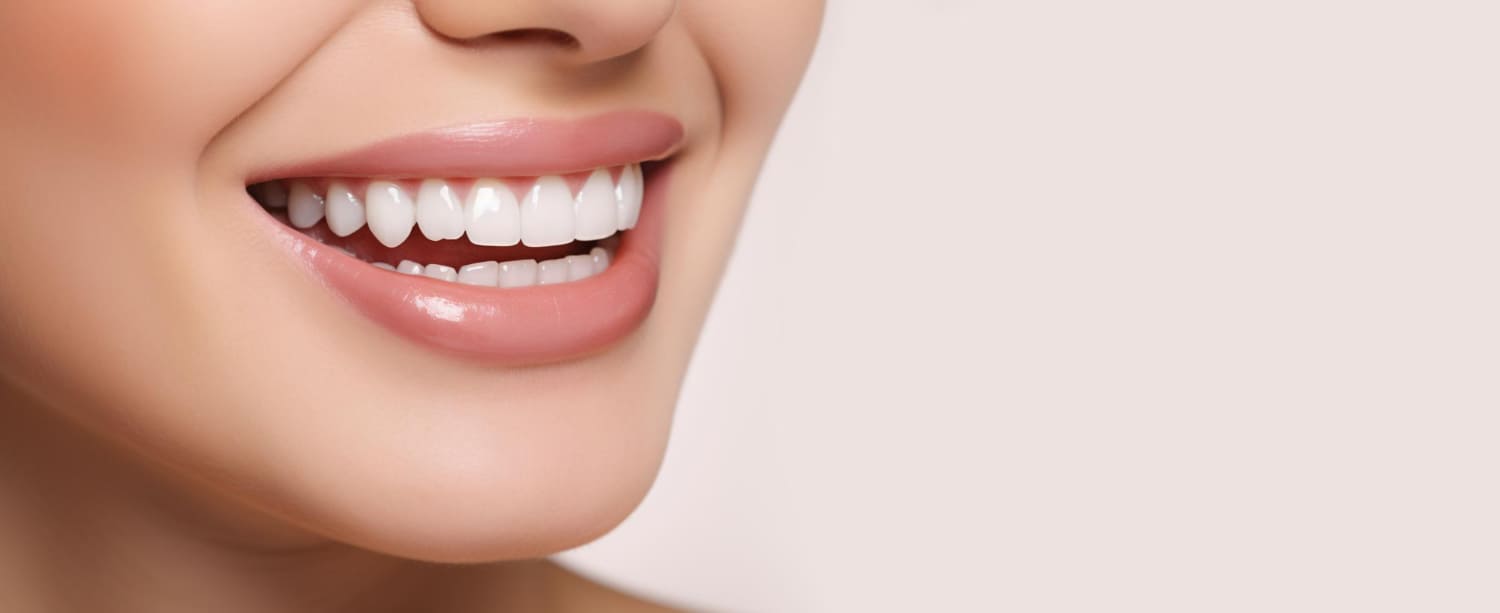 Retrato del Dr. Alberto De la Garza, especialista en rehabilitación oral en Monterrey N.L.